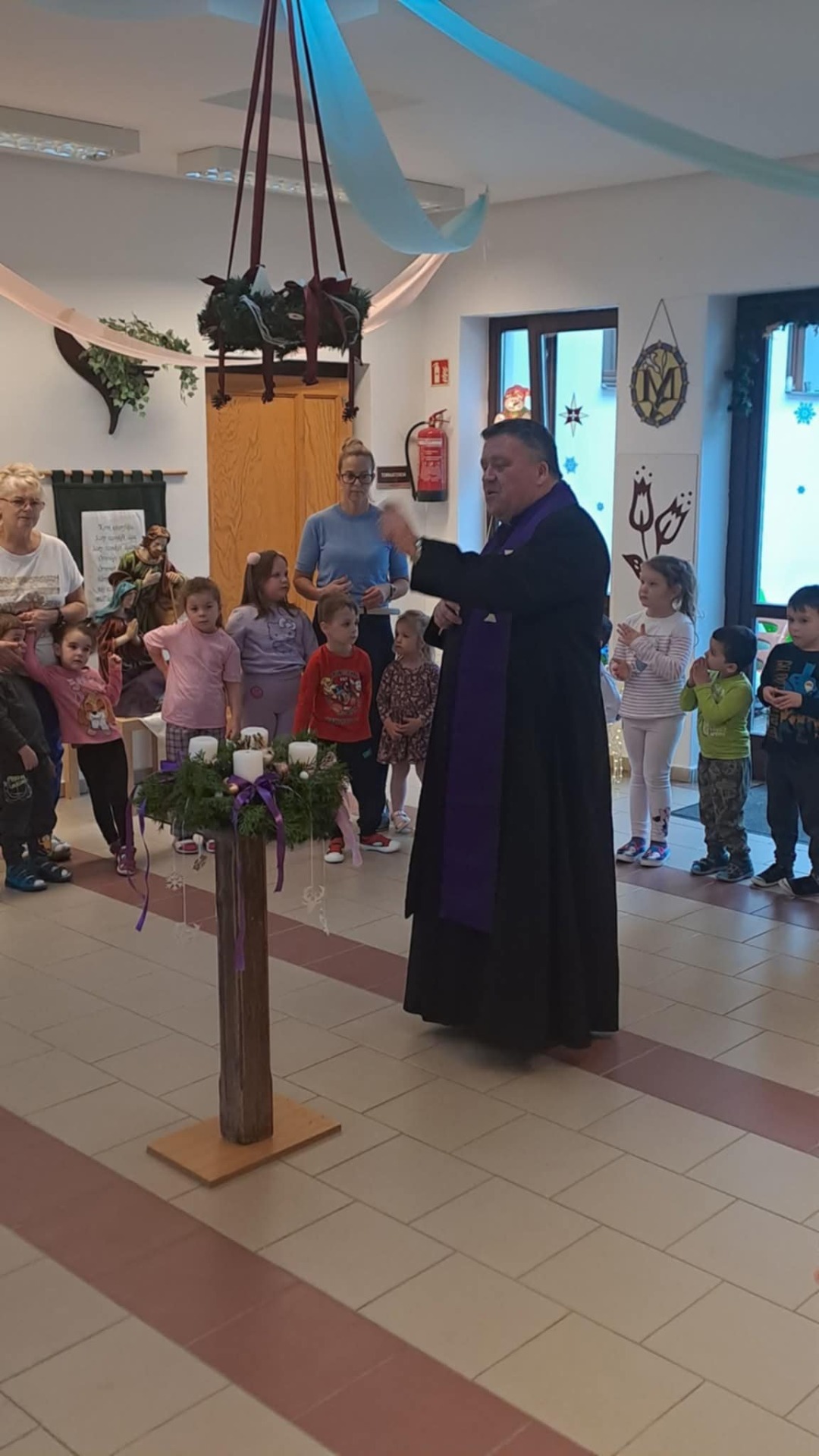 Koszorú szentelése és adventi gyertyagyújtás 2025.