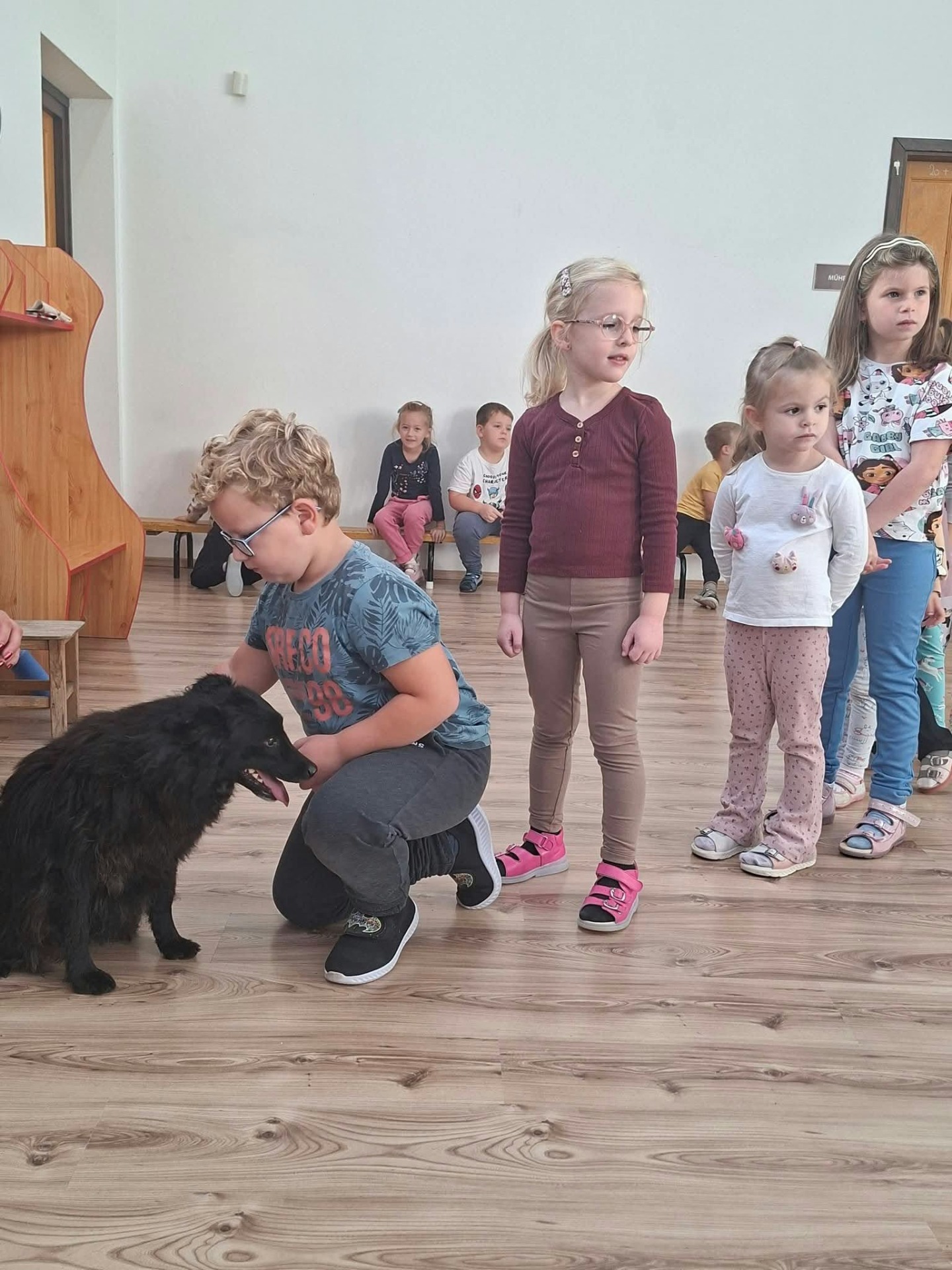 Kutyaterápiás foglalkozás